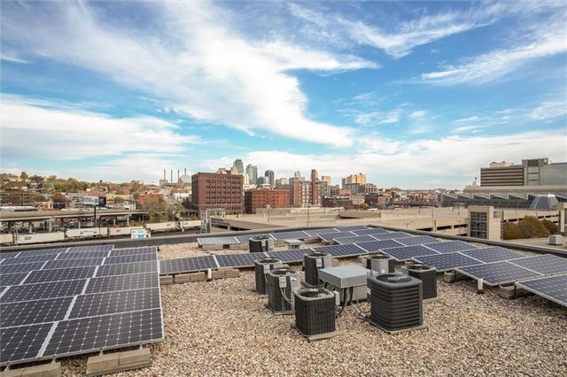 360 W Pershing Unit 230 Road 230, Kansas City, MO 64108