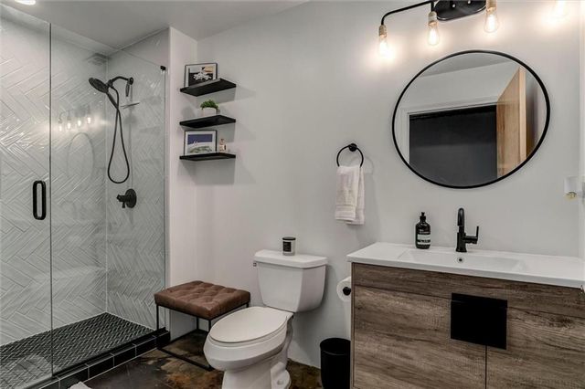 360 W Pershing Unit 230 Road 230, Kansas City, MO 64108