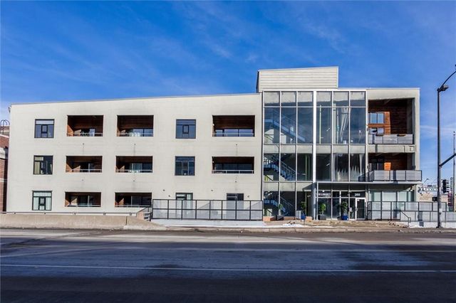 360 W Pershing Unit 230 Road 230, Kansas City, MO 64108