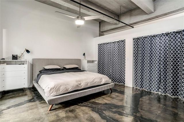 360 W Pershing Unit 230 Road 230, Kansas City, MO 64108