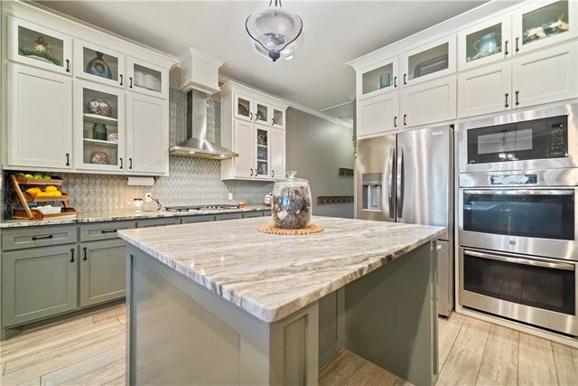 2501 Mahbi Dr, Corpus Christi, TX 78418