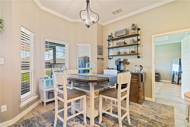 2501 Mahbi Dr, Corpus Christi, TX 78418