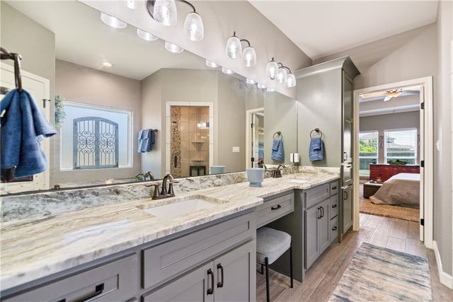 2501 Mahbi Dr, Corpus Christi, TX 78418
