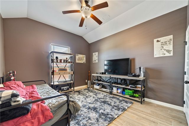 2501 Mahbi Dr, Corpus Christi, TX 78418