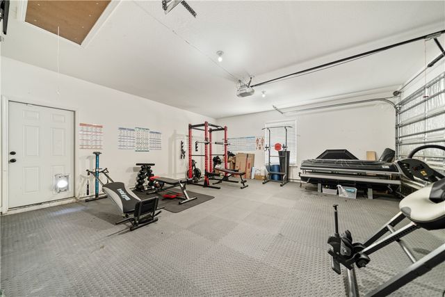 2501 Mahbi Dr, Corpus Christi, TX 78418