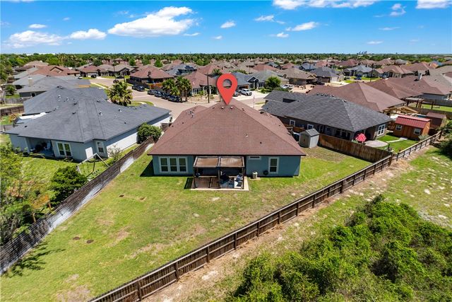 2501 Mahbi Dr, Corpus Christi, TX 78418