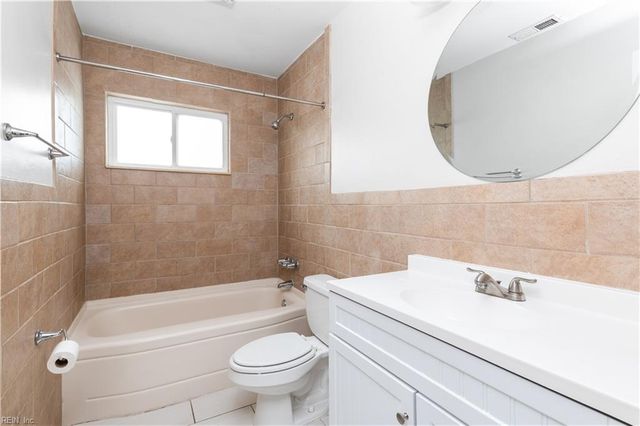 619 Queens View CT, Hampton, VA 23669