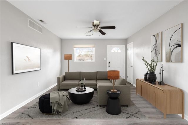 619 Queens View CT, Hampton, VA 23669