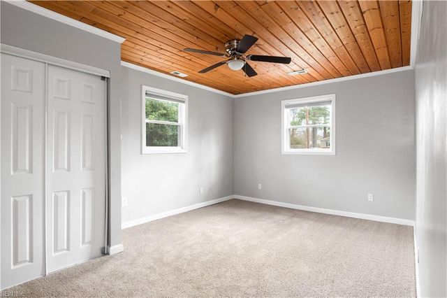 619 Queens View CT, Hampton, VA 23669