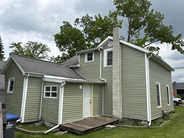 202 N Clay Street, Sturgis, MI 49091