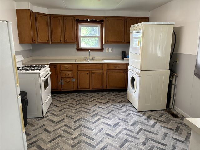 202 N Clay Street, Sturgis, MI 49091