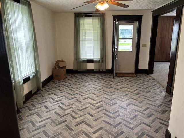 202 N Clay Street, Sturgis, MI 49091