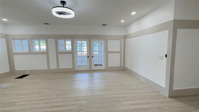 1330 CHERRY STREET NE, St Petersburg, FL 33701