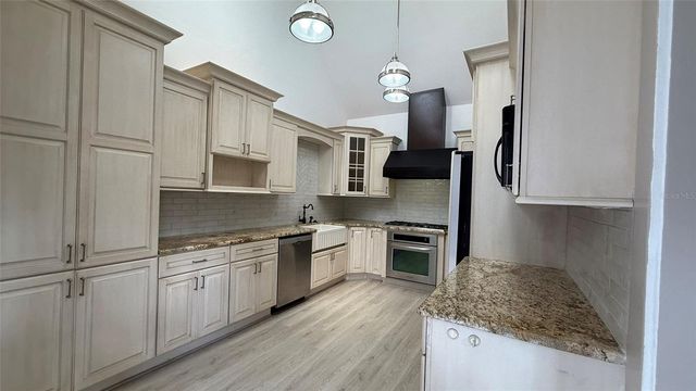 1330 CHERRY STREET NE, St Petersburg, FL 33701