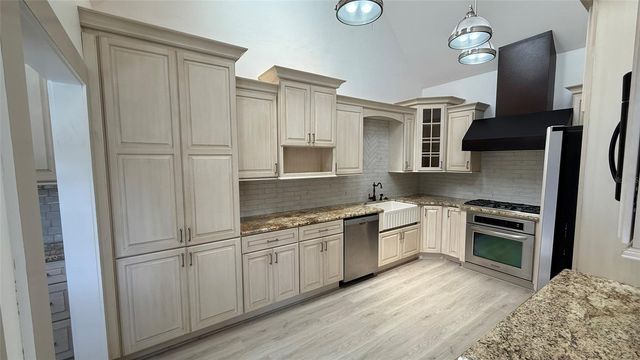 1330 CHERRY STREET NE, St Petersburg, FL 33701