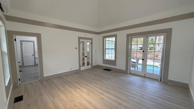 1330 CHERRY STREET NE, St Petersburg, FL 33701