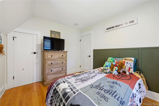 4 Green Acres Court, Ellenville, NY 12428