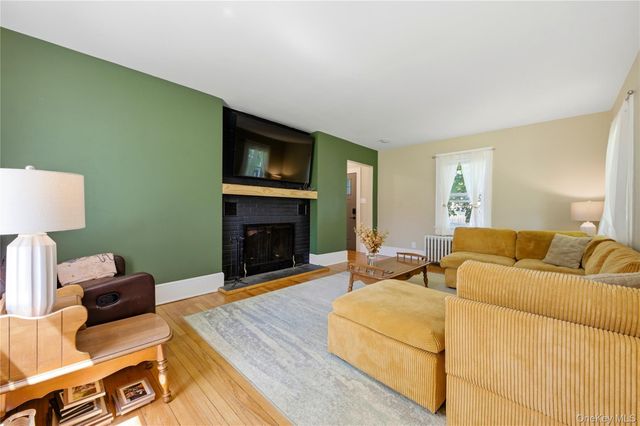 4 Green Acres Court, Ellenville, NY 12428