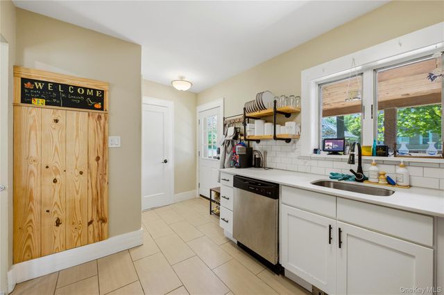 4 Green Acres Court, Ellenville, NY 12428