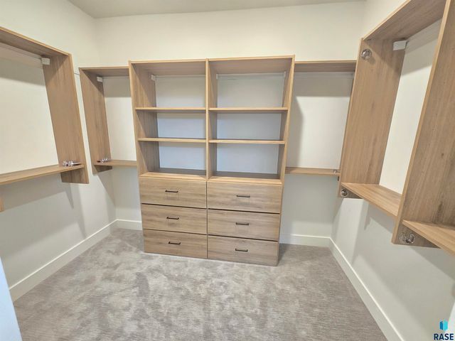 8412 E Spearfish Ct Court, Sioux Falls, SD 57110