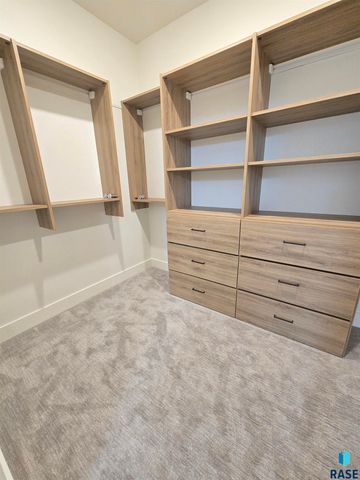 8412 E Spearfish Ct Court, Sioux Falls, SD 57110