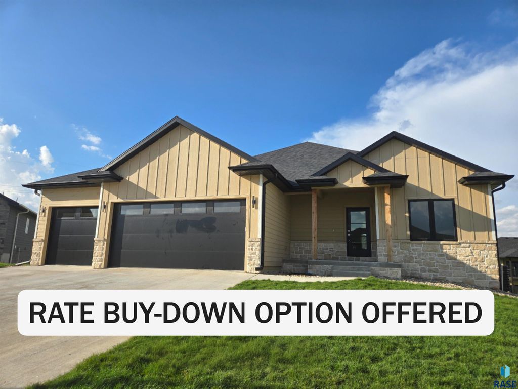 8412 E Spearfish Ct Court, Sioux Falls, SD 57110