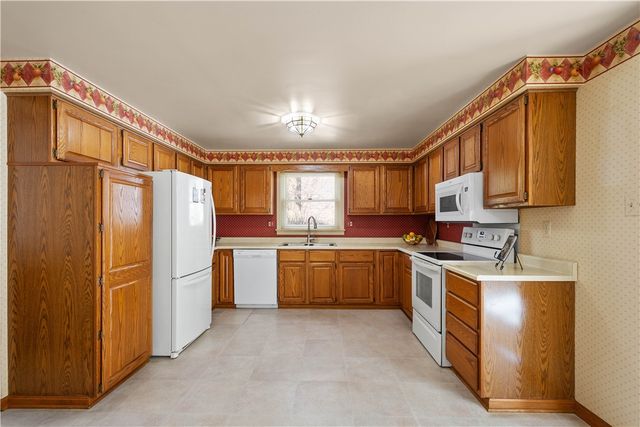 5513 Claytonia Dr, Bethel Park, PA 15102