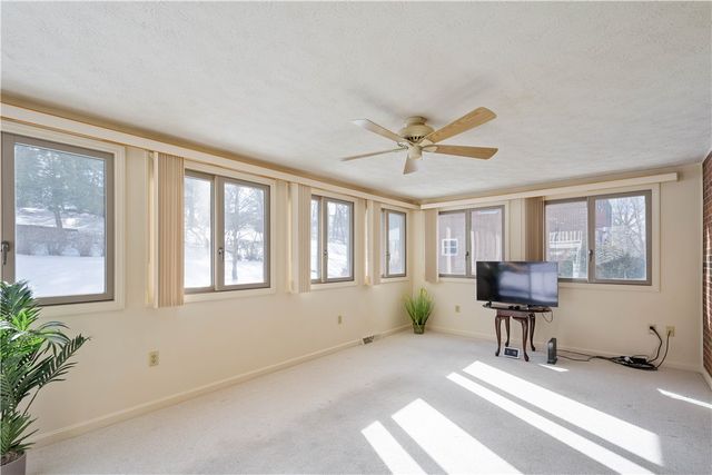 5513 Claytonia Dr, Bethel Park, PA 15102