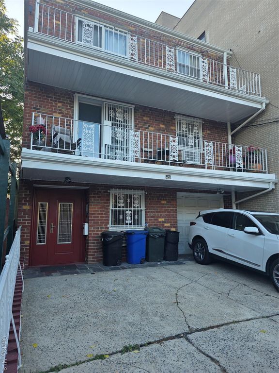 4912 111th Street, Corona, NY 11368