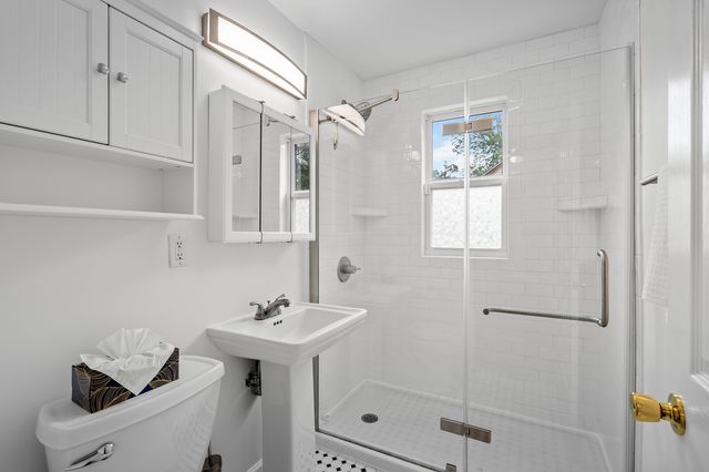913 Kipling Dr, Nashville, TN 37217