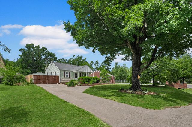913 Kipling Dr, Nashville, TN 37217