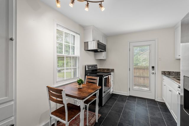 913 Kipling Dr, Nashville, TN 37217