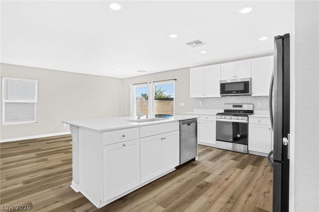 1411 Great Hollow Avenue, North Las Vegas, NV 89086