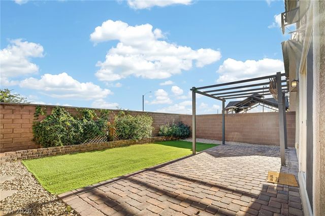 1411 Great Hollow Avenue, North Las Vegas, NV 89086