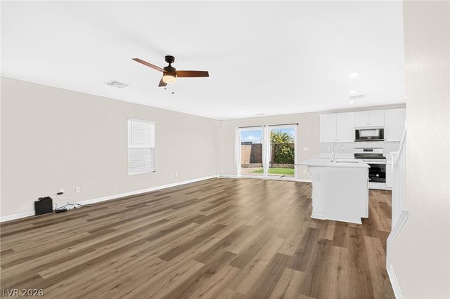 1411 Great Hollow Avenue, North Las Vegas, NV 89086