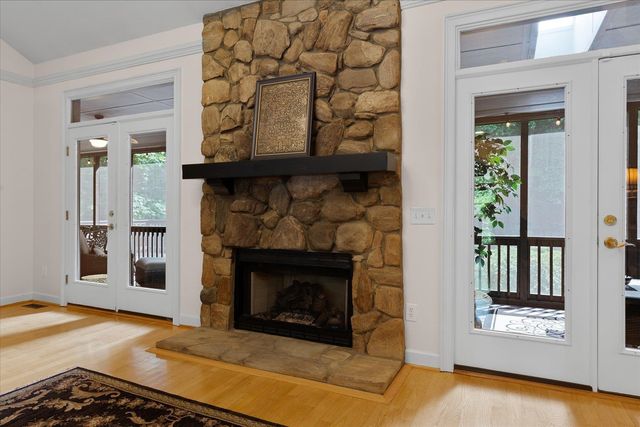 115 S Embler Court, Taylors, SC 29687