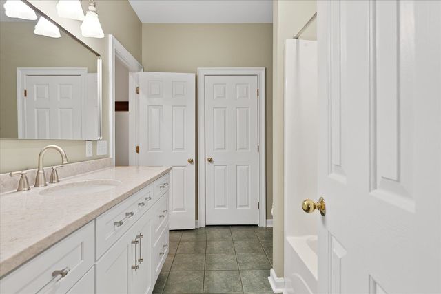 115 S Embler Court, Taylors, SC 29687