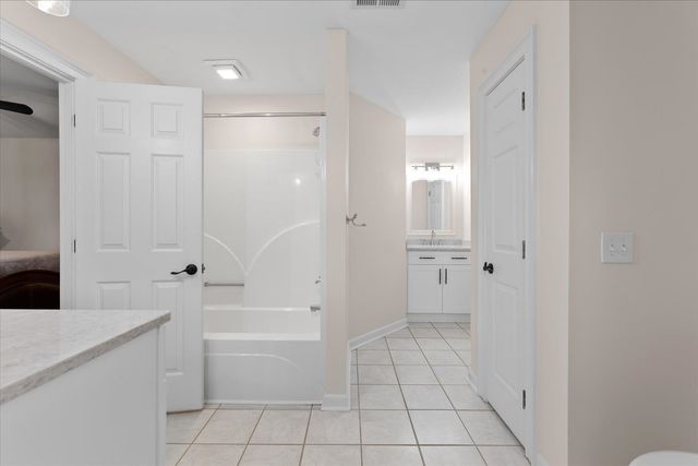 115 S Embler Court, Taylors, SC 29687