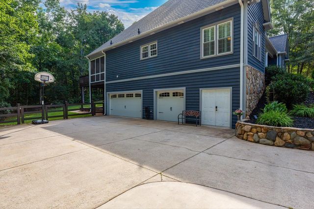 115 S Embler Court, Taylors, SC 29687