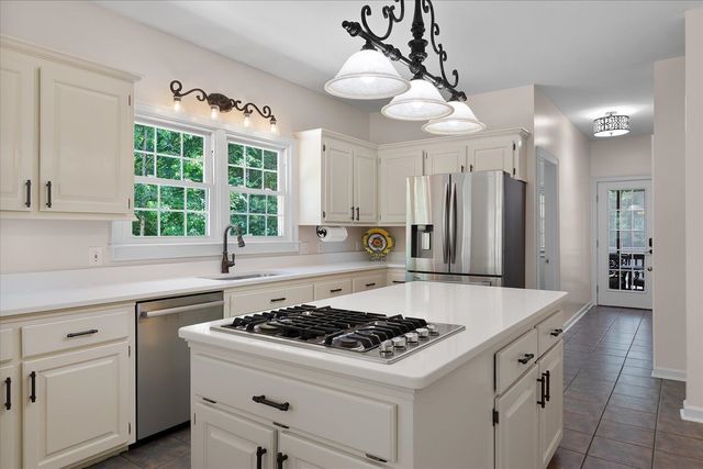 115 S Embler Court, Taylors, SC 29687