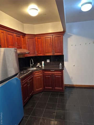 71-77 159 Street 2B, Flushing, NY 11365