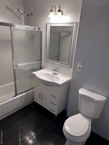 71-77 159 Street 2B, Flushing, NY 11365