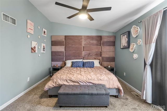 1608 Forest Hills Drive B, St Charles, MO 63303