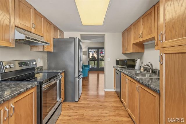 1608 Forest Hills Drive B, St Charles, MO 63303