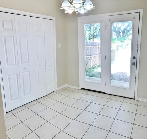 1707 Tina Marie Road A, Arlington, TX 76012