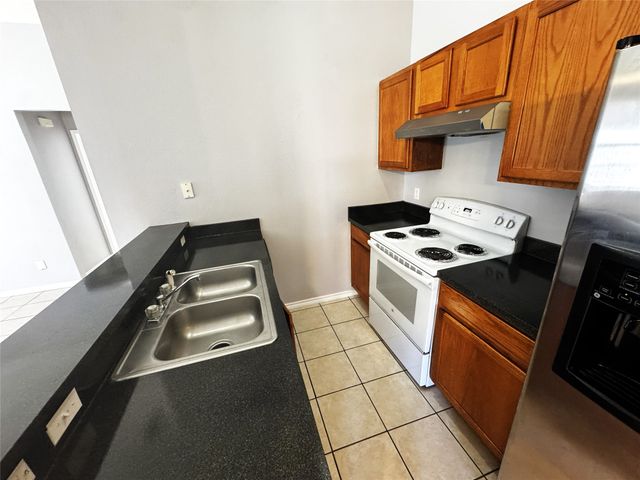 1707 Tina Marie Road A, Arlington, TX 76012