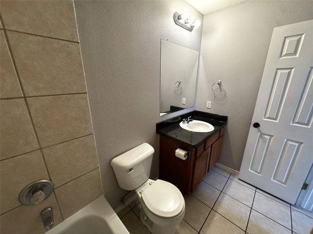 1707 Tina Marie Road A, Arlington, TX 76012