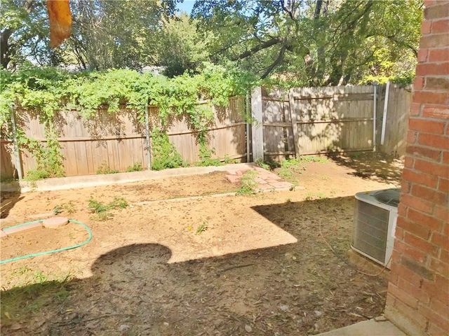 1707 Tina Marie Road A, Arlington, TX 76012