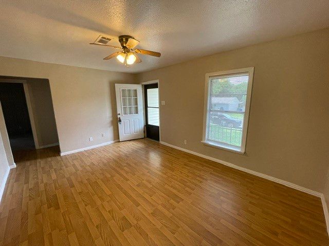 845 Rumfield Road, White Settlement, TX 76108