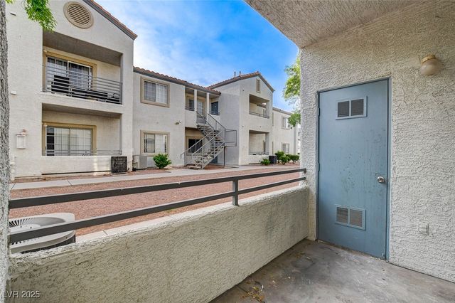 3318 North DECATUR Boulevard 1061, Las Vegas, NV 89032